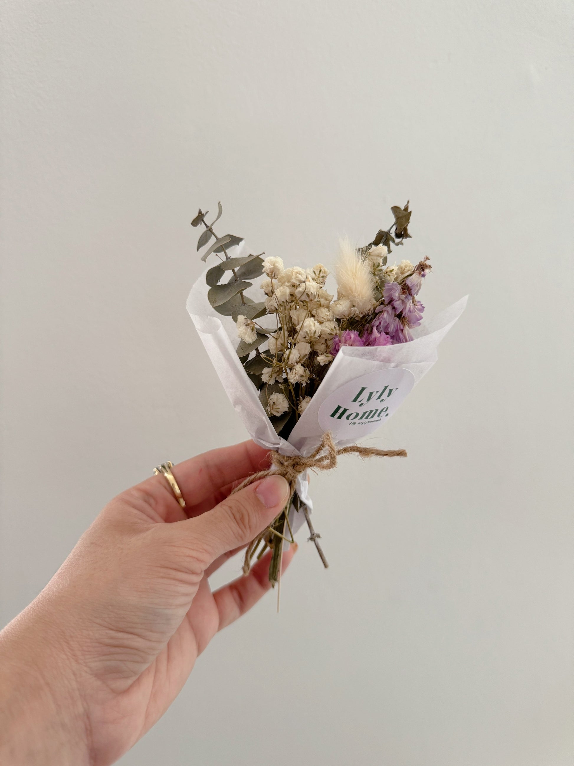 Petite Dried Mini Bouquet