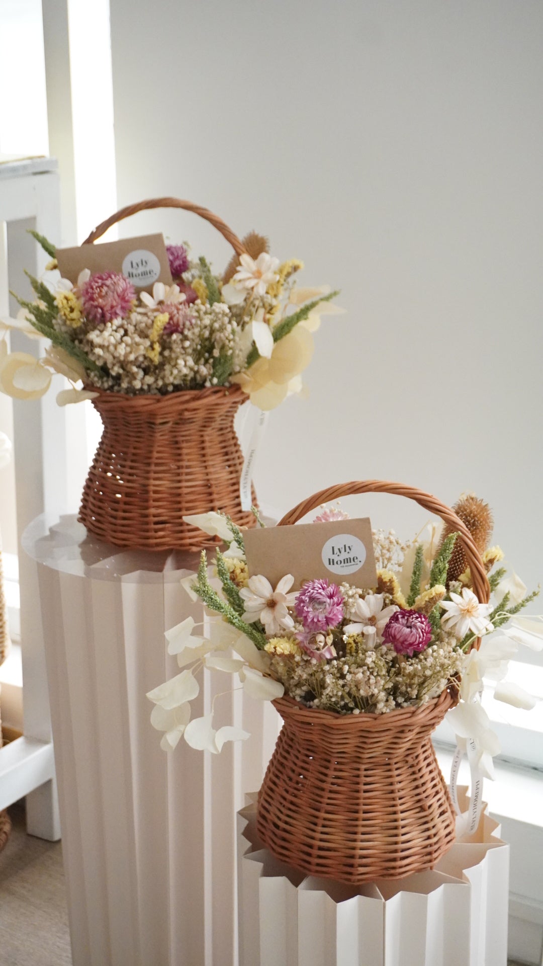 Seasonal Dried Floral Basket Blooms